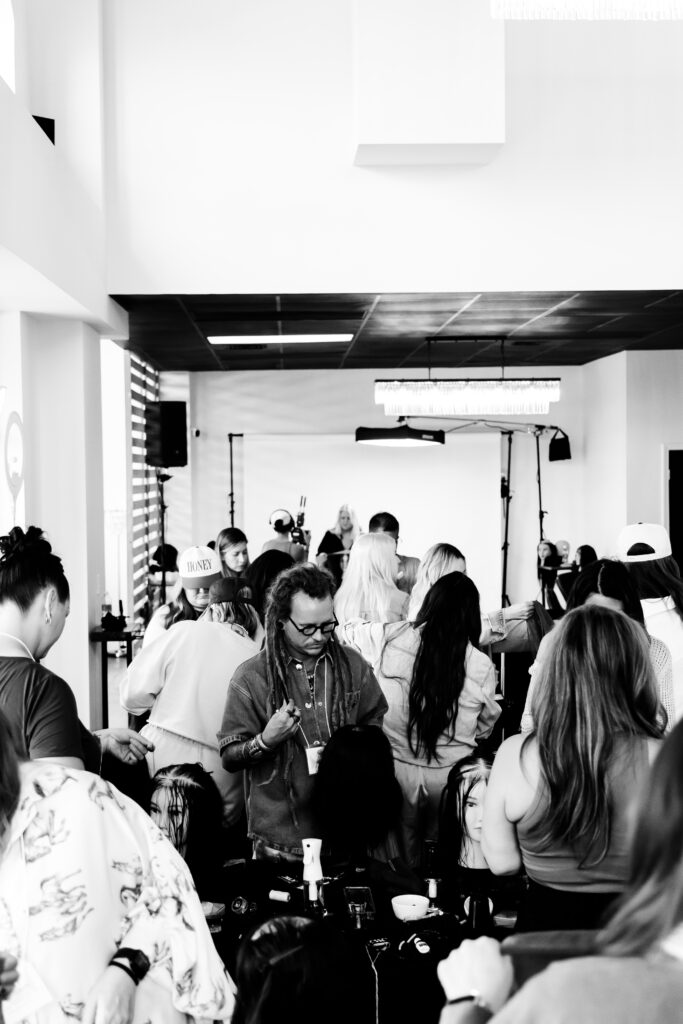 Confidence With Crowns (CWC)Confidence: Hybrid Live Streaming for Hair Education Confidence With Crowns (CWC)Confidence: Hybrid Live Streaming for Hair Education